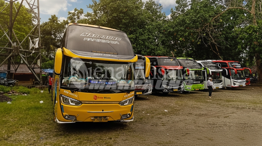 Eksklusif ke Carita: Sewa Big Bus Marpaung 45 Seats Legrest, Sudah Termasuk Toilet dan Smoking Room