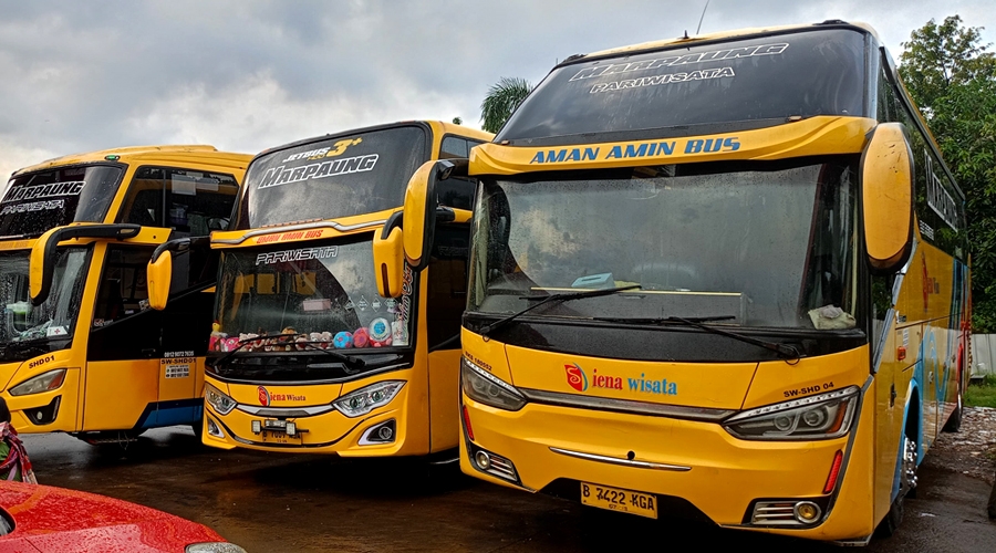 Sewa Bus Pariwisata Marpaung Trans Rute Jakarta – Kota Tua